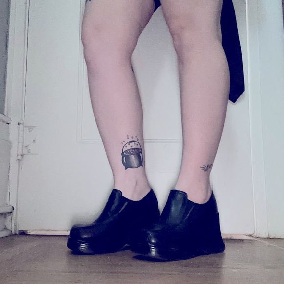 ALDO wedged black heels/booties - Picture 8 of 8